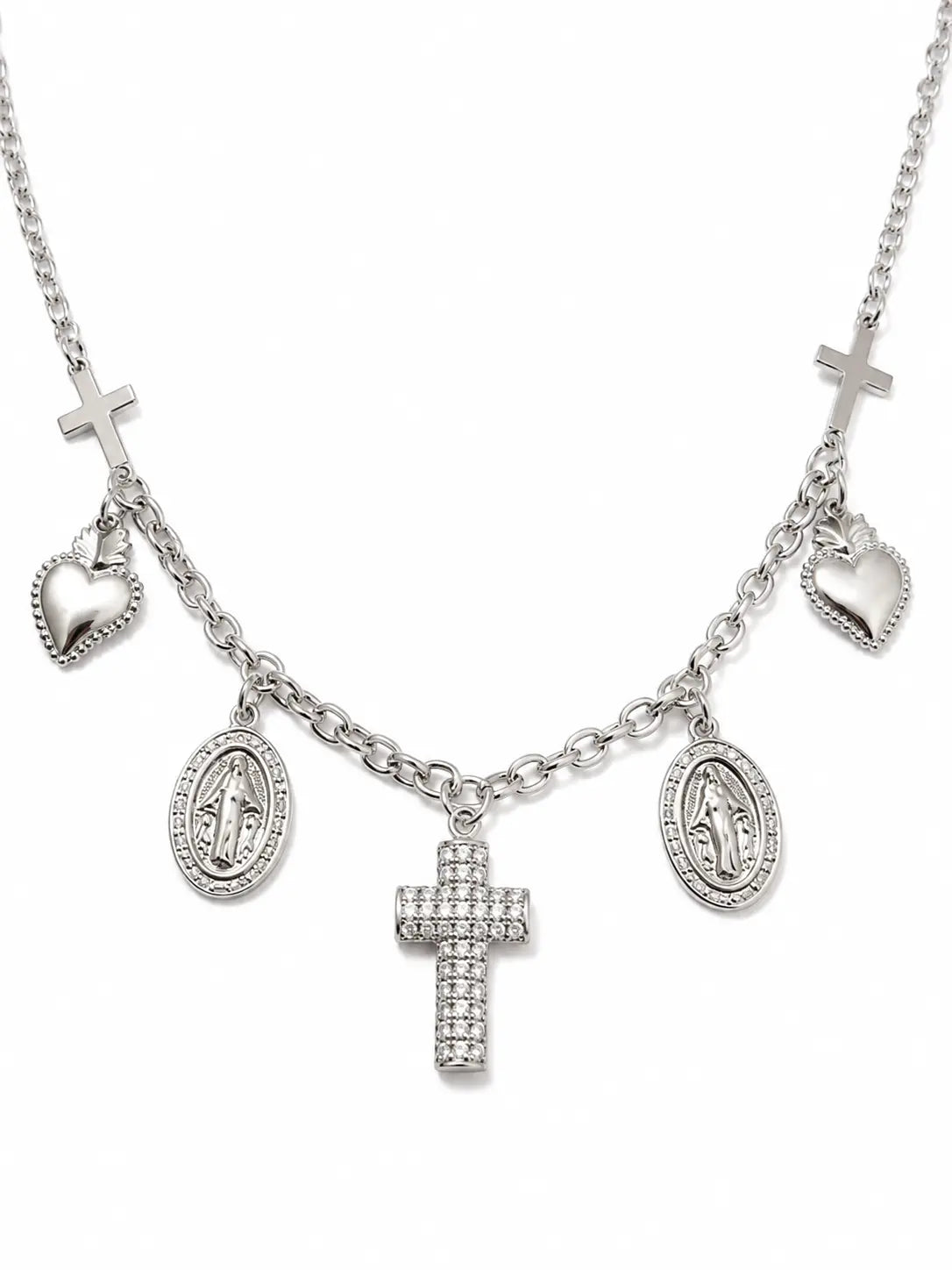 Collana argentata con croci, cuori sacri e medaglie